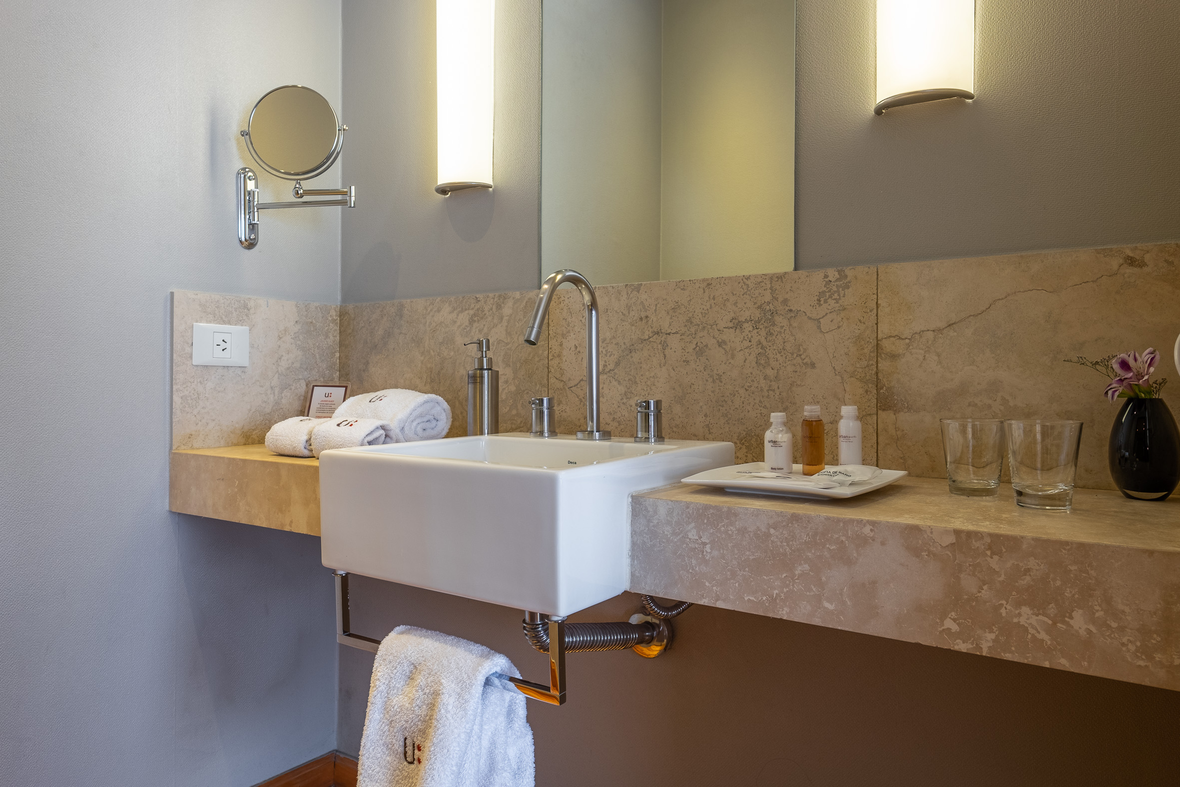 URBAN SUITES