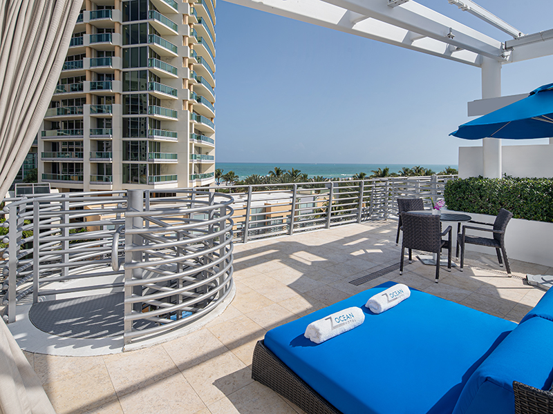 Z OCEAN HOTEL